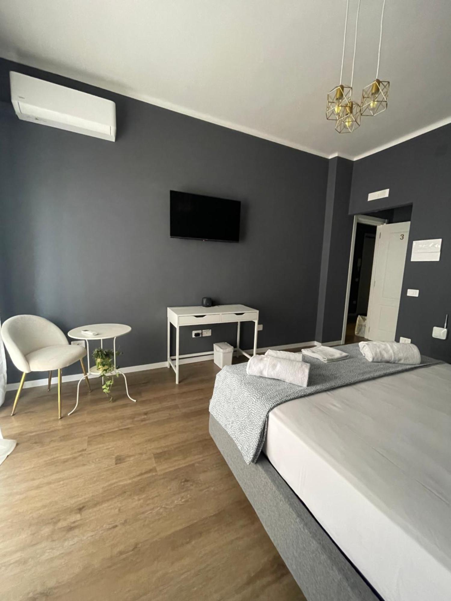 Isvi Bari Comfort Rooms Bagian luar foto